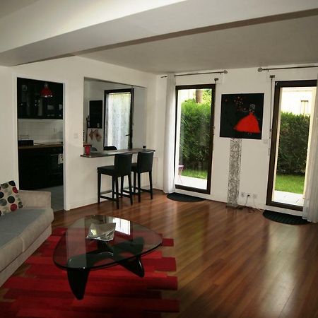 Appartement Le Louvre Dijon Bagian luar foto