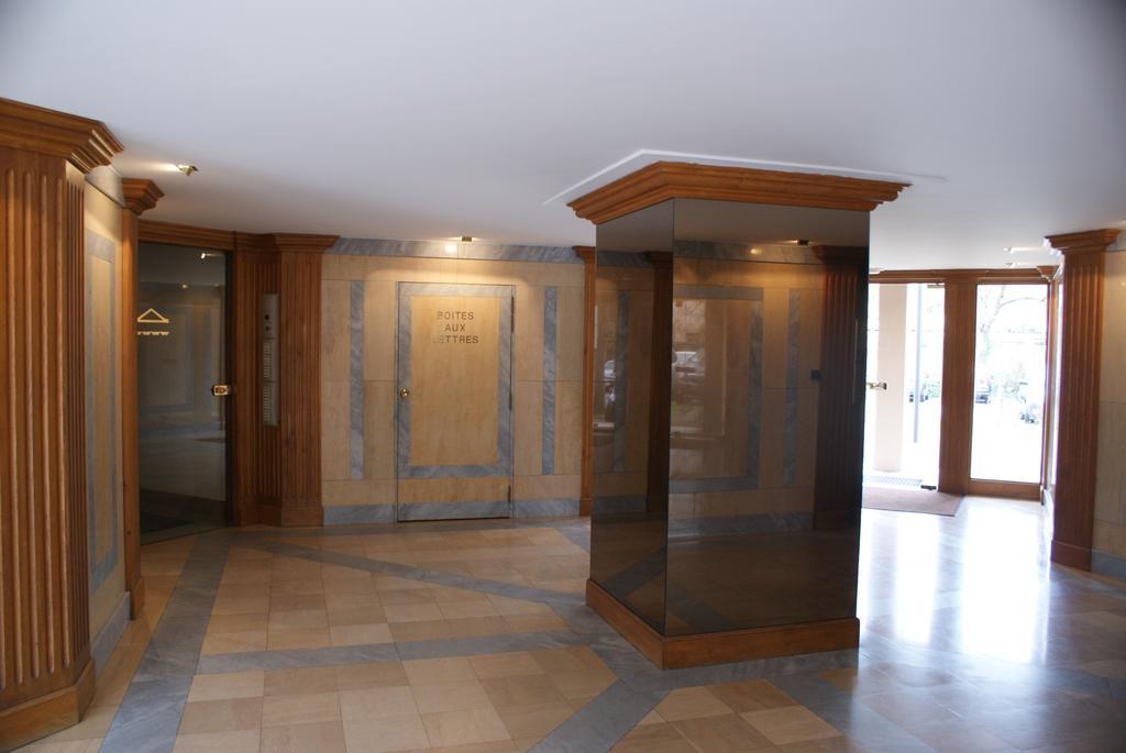 Appartement Le Louvre Dijon Bagian luar foto